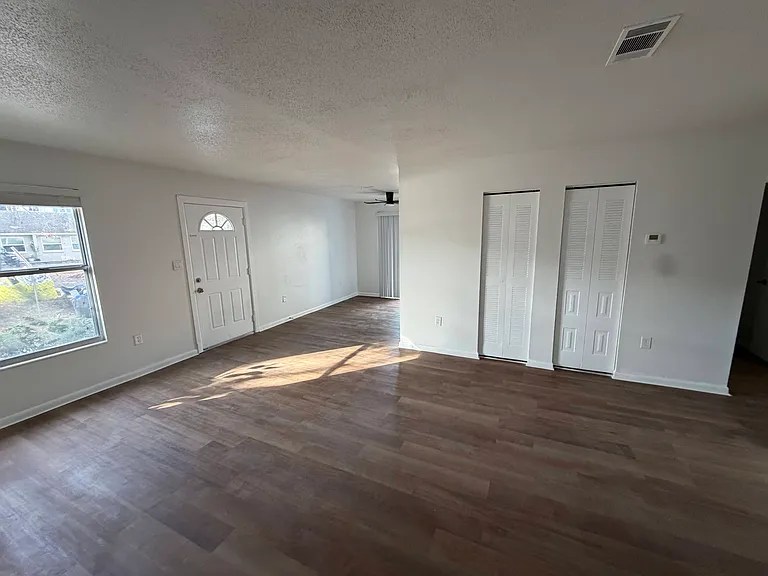 6226 SW 10th Pl #B — Photo 7