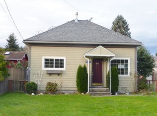 827 E Orange Ave, Burlington, WA 98233