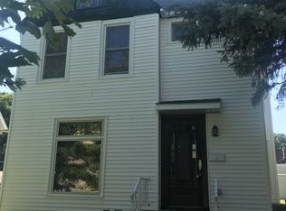 1714 Arlington Ave, Davenport, IA