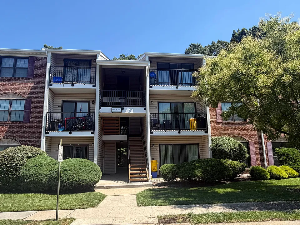 500 Danbury Ln