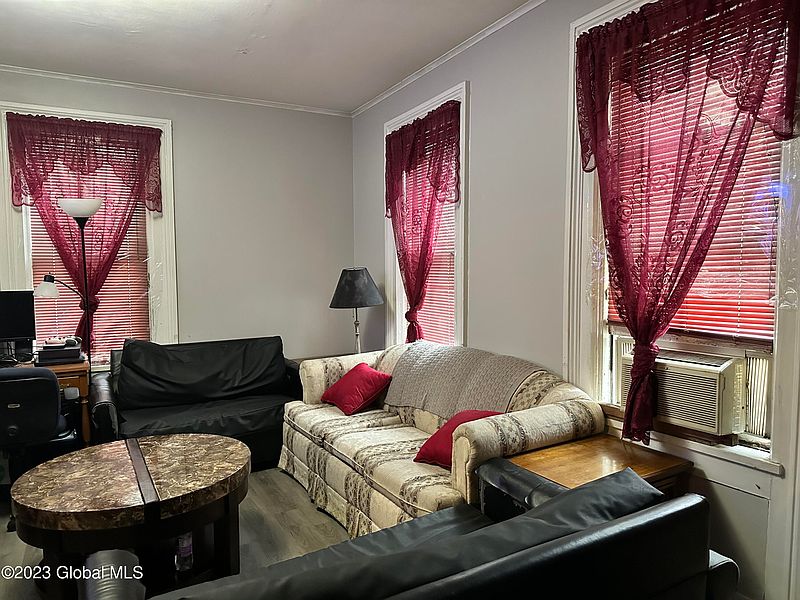 3rd image of 36 E Pine Street