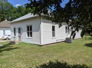 126 SW 5th St, Newton, KS 67114