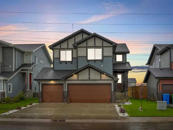 110 S Waterford Rd, Chestermere, AB T1X 2P6
