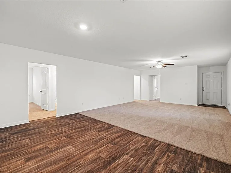 101 Fairfax Ln — Photo 13