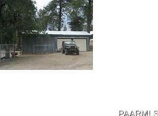 2 car garage w/tack & hay room