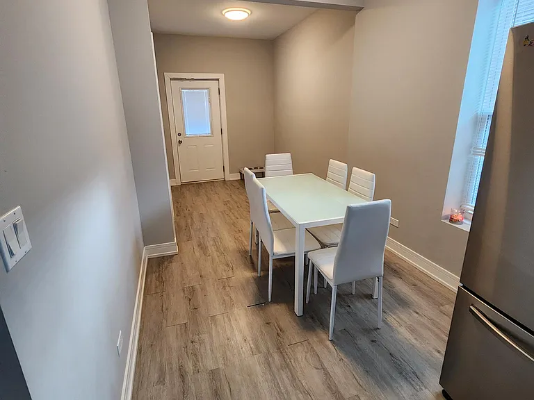 3411 N Troy St #2 — Photo 3