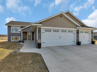 24190 Crabapple Ct, Richmond, MN 56368