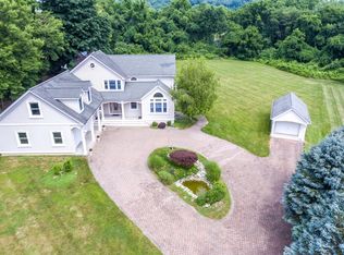 6 Hillside Ct, Belvidere, NJ 07823