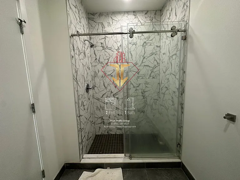 173-175 W 7th St #410 — Photo 4