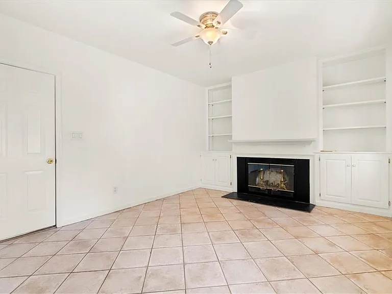 11190 Abbotts Station Dr — Photo 10
