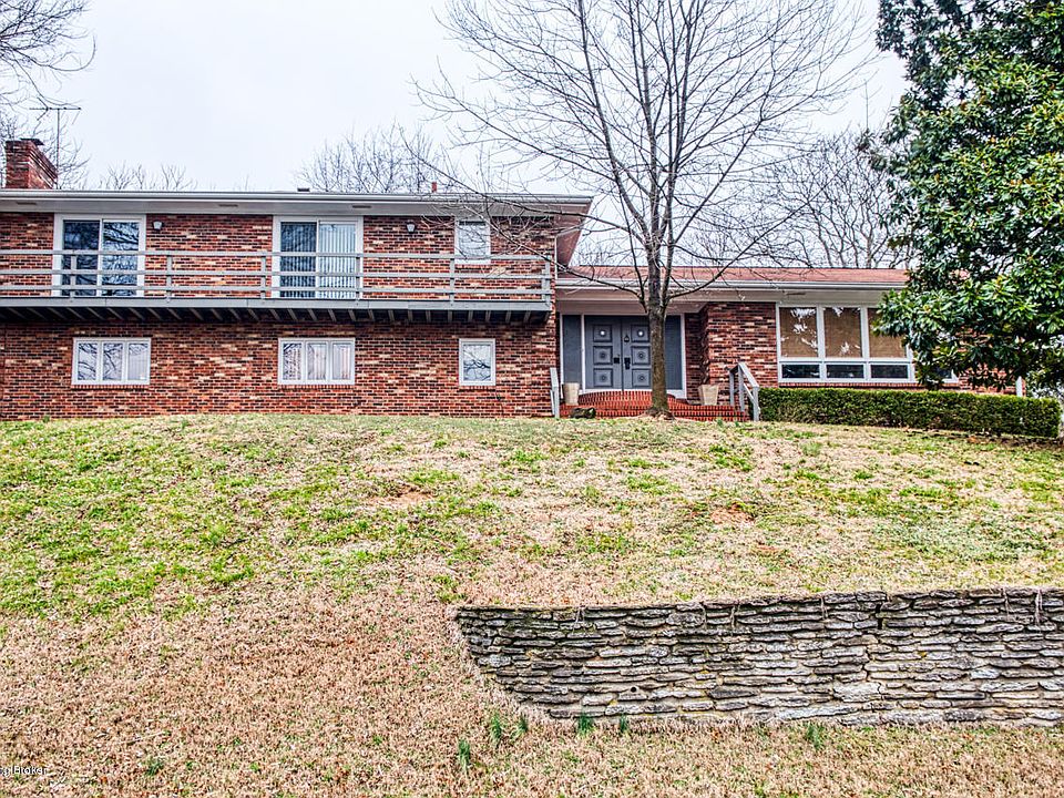 1st image of 3019 Falmouth Dr