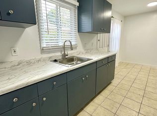 Daisy, Long Beach, CA 90806