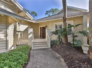32 Golf Cottage Dr, Naples, FL 34105