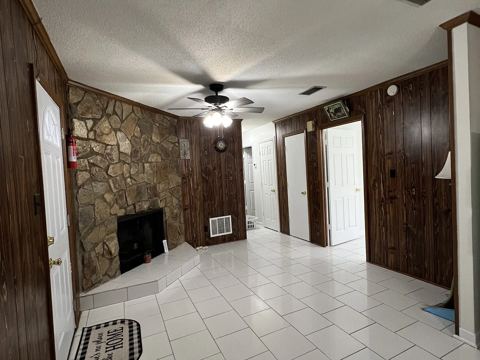 4515 Strangford Avenue - 1 — Photo 4