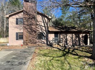 64 Merrill Pl, Fairview, NC 28730