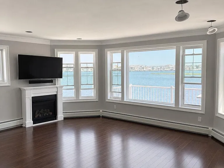 34 Harborside Dr E — Photo 6