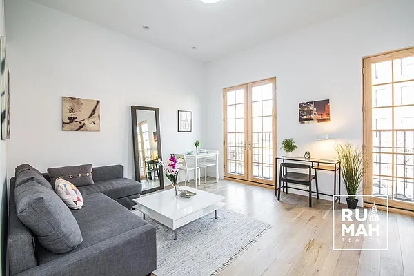 Sold by Rumah Realty Inc | media 12