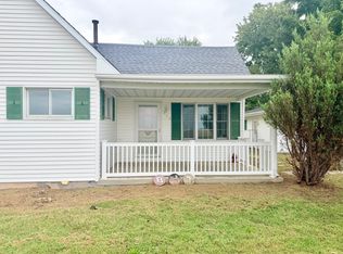 314 N Constant St, Dawson, IL 62520