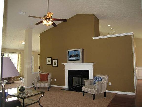 5th image of 23 Oakwood Dr