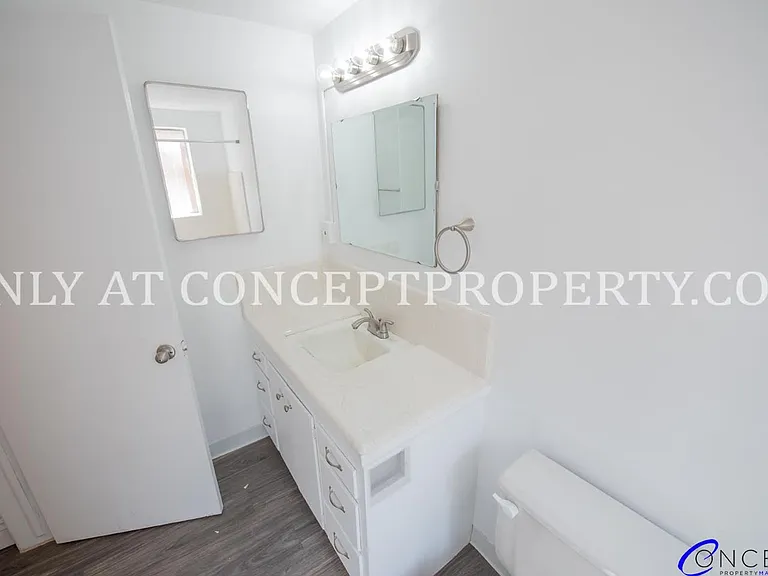 227 E St — Photo 23