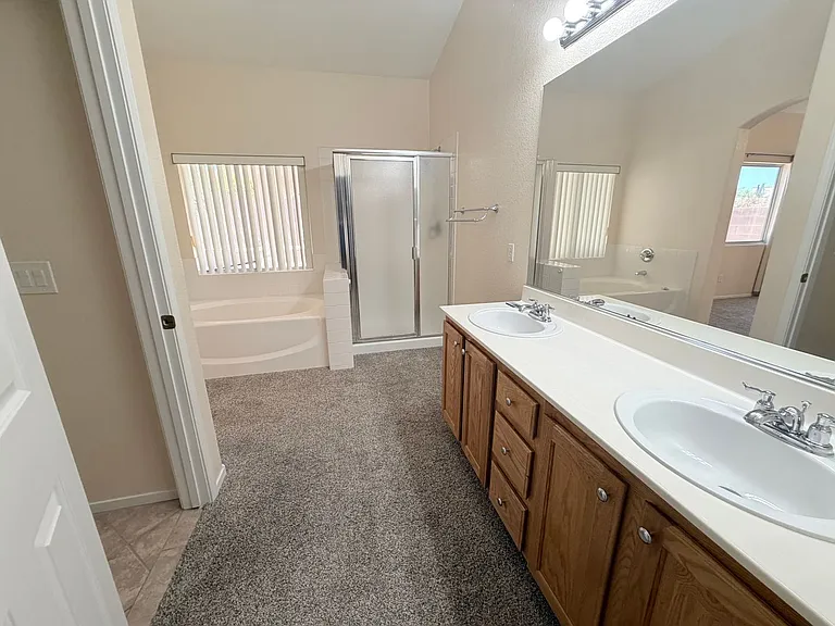 5123 Fiji Island Ct — Photo 14