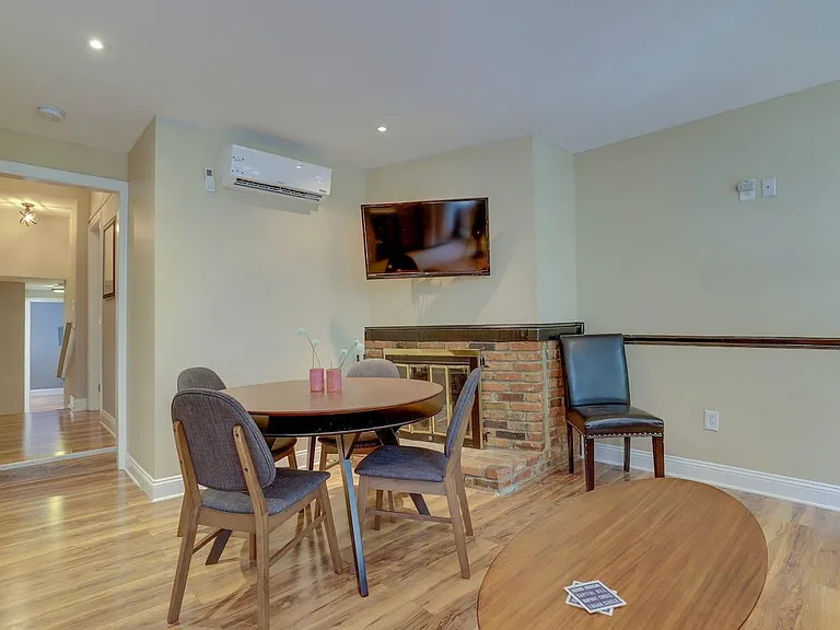 113 C St SE #3 — Photo 4