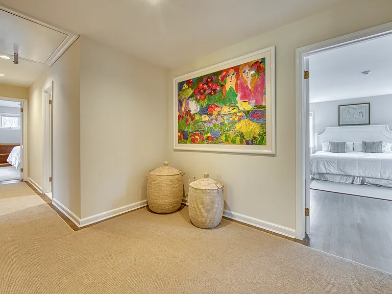 1611 Deerfield Rd — Photo 13