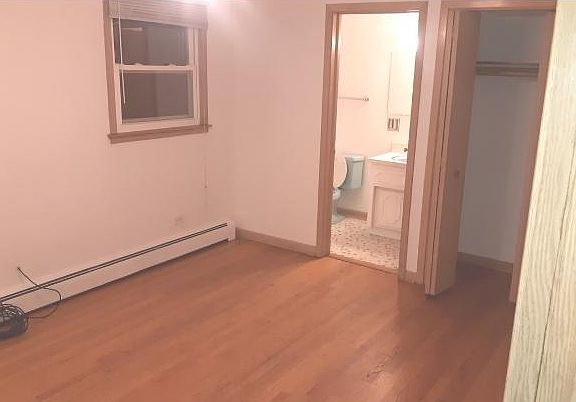 3rd image of 2605 N 72nd Ct