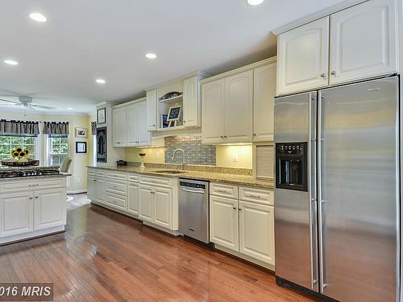 2nd image of 4400 Cobalt Dr