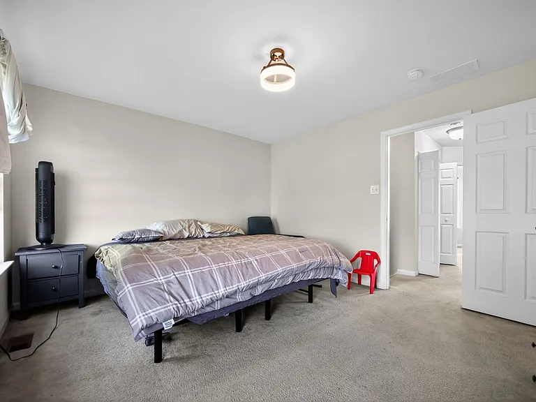 11 Faraday Ct — Photo 7
