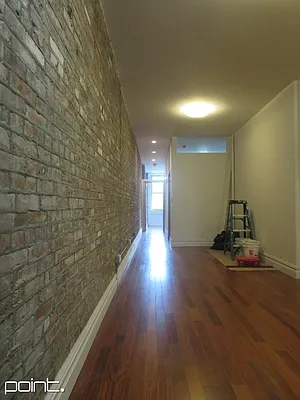 Rented by Point NYC | media 34