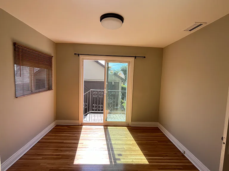 1555 Campus Rd — Photo 10