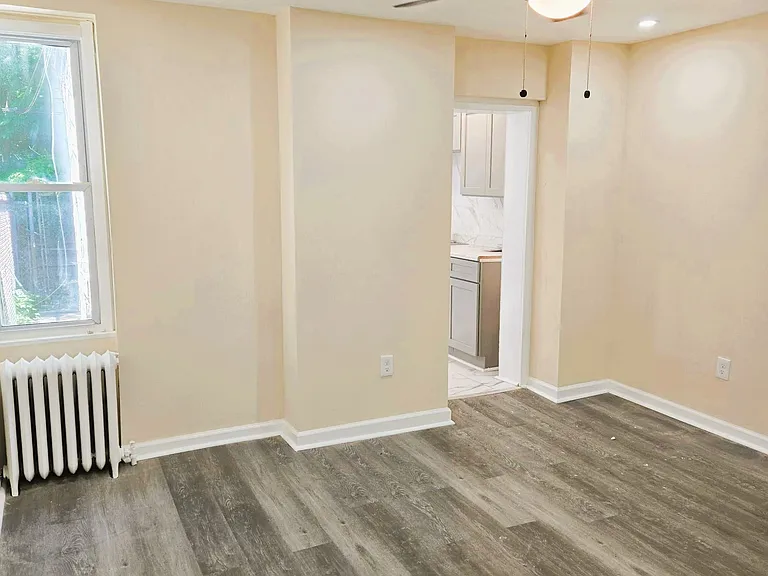5828 Knox St — Photo 9