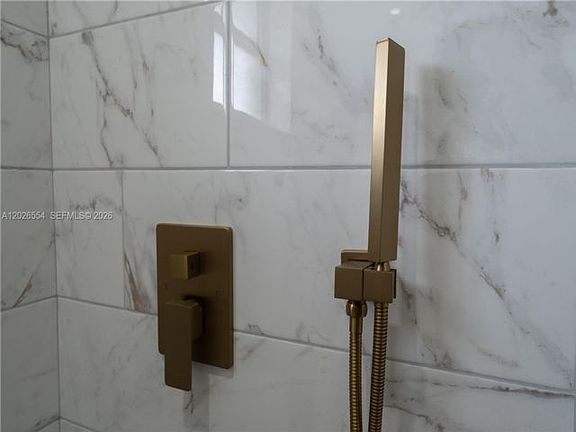 2nd image of 370 Flagami Blvd #370