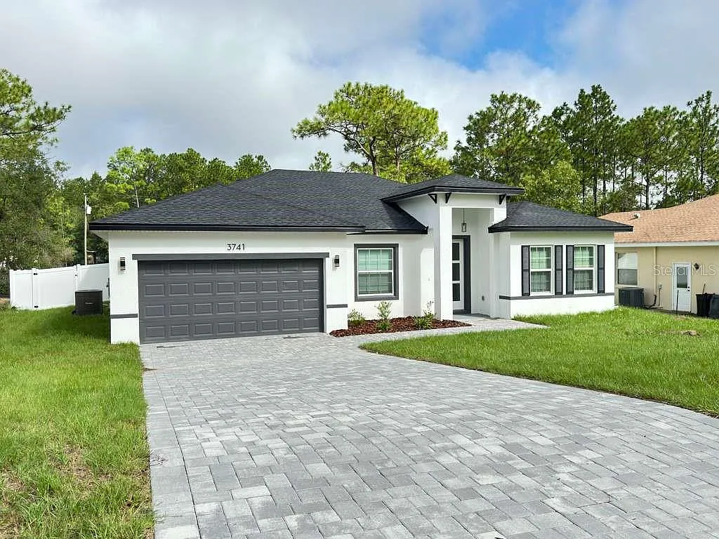 4 bed, 2.0 bath, 1773 sqft, $1,995 — Photo 2