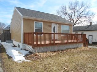 713 N May St, Aurora, IL 60506