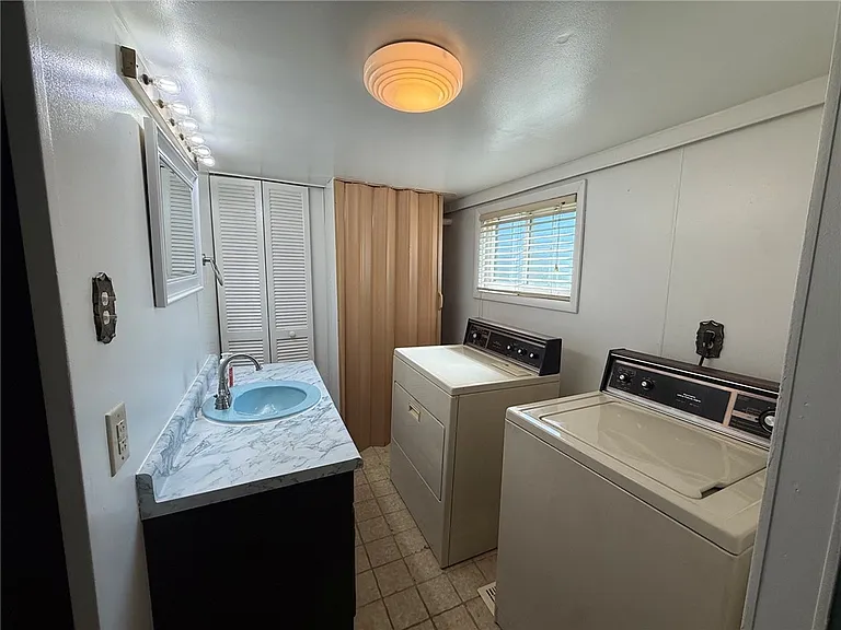 905 W Wylie Ave #WASHINGTON COUNTY — Photo 16