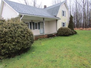 9109 Crawford Rd, Columbus, MI 48063