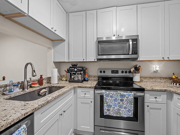 3rd image of 708 Mlk Blvd APT E2