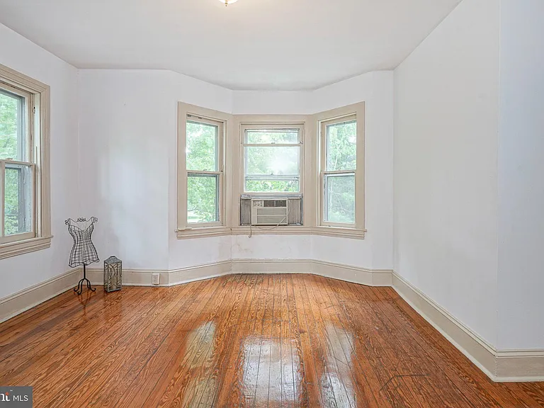 315 Chestnut St — Photo 23