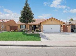 2705 Macau St, Bakersfield, CA