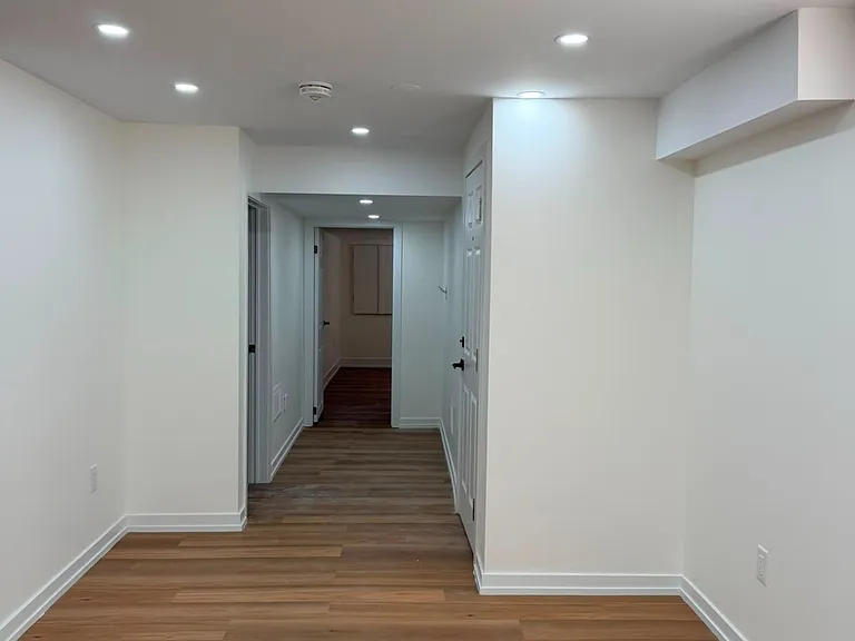 18 Golden Springs Dr — Photo 3