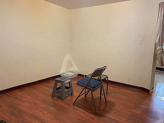 5th image of 375 Lewis Ave #3