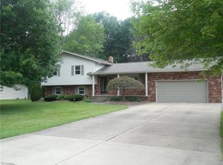 4510 Treeview Dr, North Canton, OH 44720