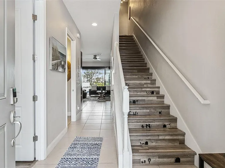 193 Captiva Dr — Photo 4