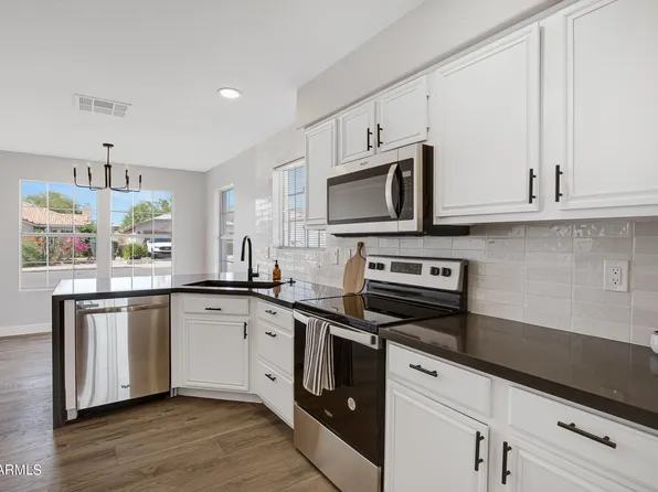 6617 E Northridge Street, Mesa, AZ 85215