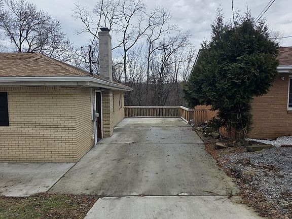 2nd image of 3216 Brodhead Rd