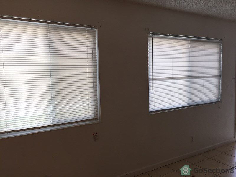 1st image of 2122 Peppertree Way