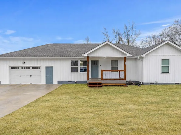 111 Oak Meadows Dr, Dunlap, TN 37327