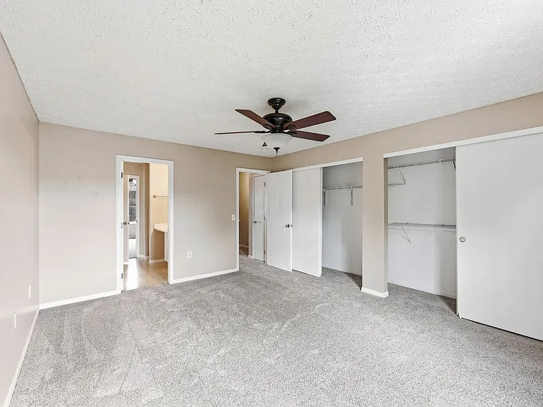 4659 Parrau Dr — Photo 17
